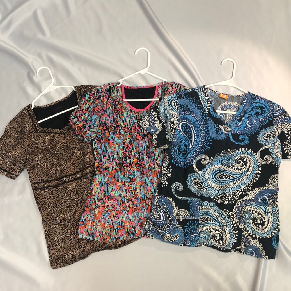 3 pack of Women’s Scrub Tops